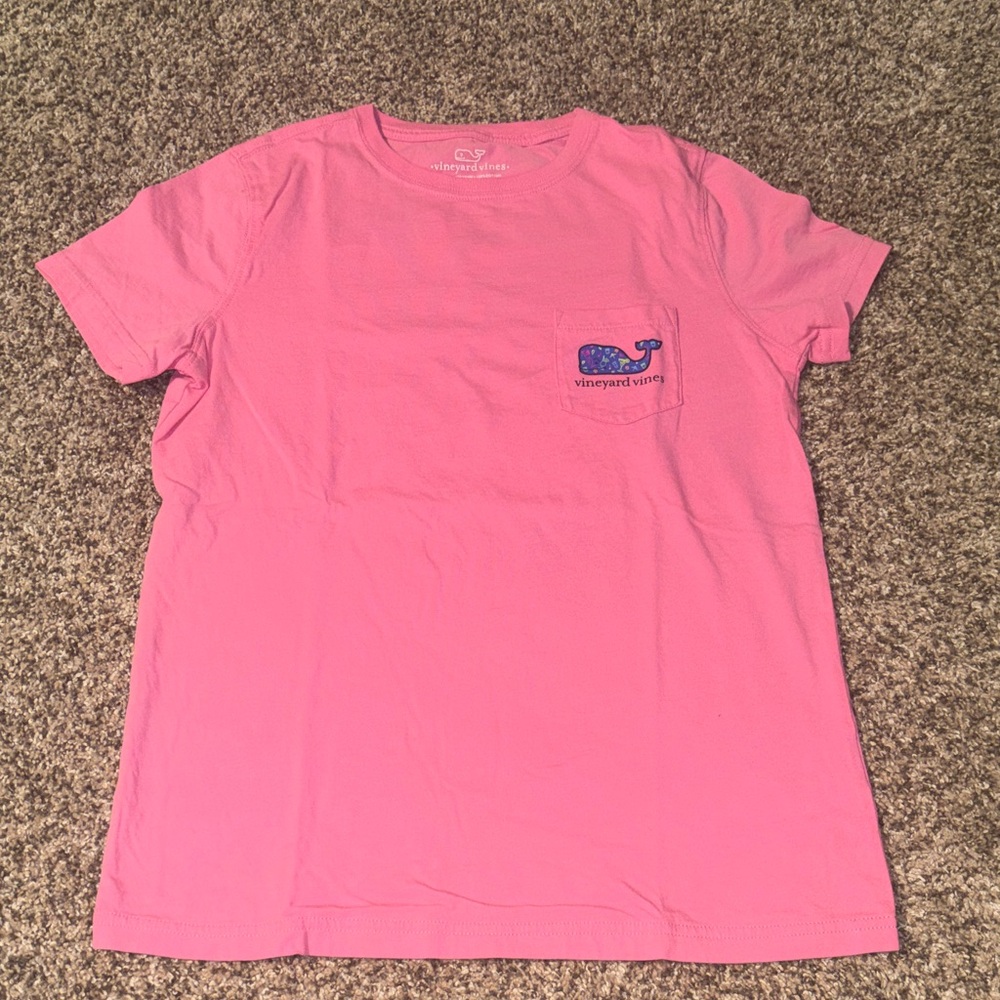 LIKE NEW! Vineyard Vines tee!